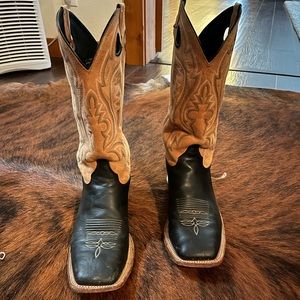 Men’s Justin boots 12D